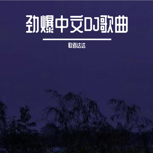 美女扒开尿口无遮挡教师厕所
